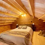 Tente de luxe Mountain Eco Shelter 9 *