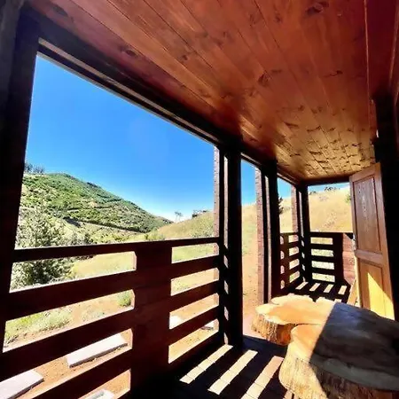 Mountain Eco Shelter 9 Funchal (Madeira)