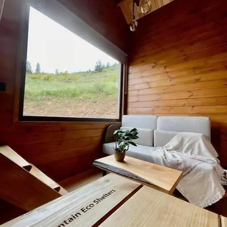 Mountain Eco Shelter 9 * Funchal (Madeira)