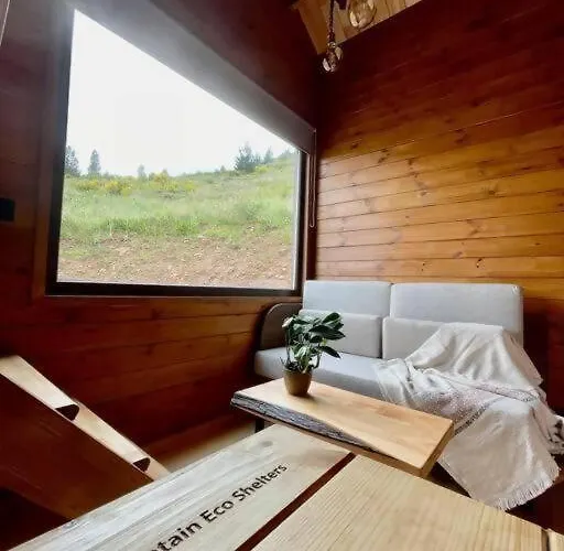 Mountain Eco Shelter 9 * Funchal (Madeira)