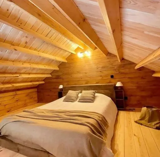 Οργανωμένο κάμπινγκ Mountain Eco Shelter 9 *