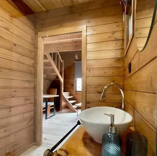 Mountain Eco Shelter 9 Οργανωμένο κάμπινγκ Φουνκάλ