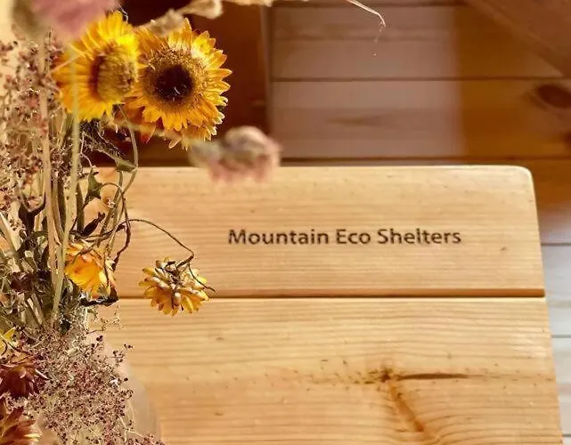 Οργανωμένο κάμπινγκ Mountain Eco Shelter 9 Φουνκάλ